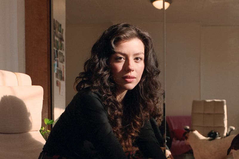 Daniela Ochoa-Bravo is a content writer at Sesame Care, where she blends her background in journalism and the health industry to create accessible, accurate, and genuinely human blog posts for readers.