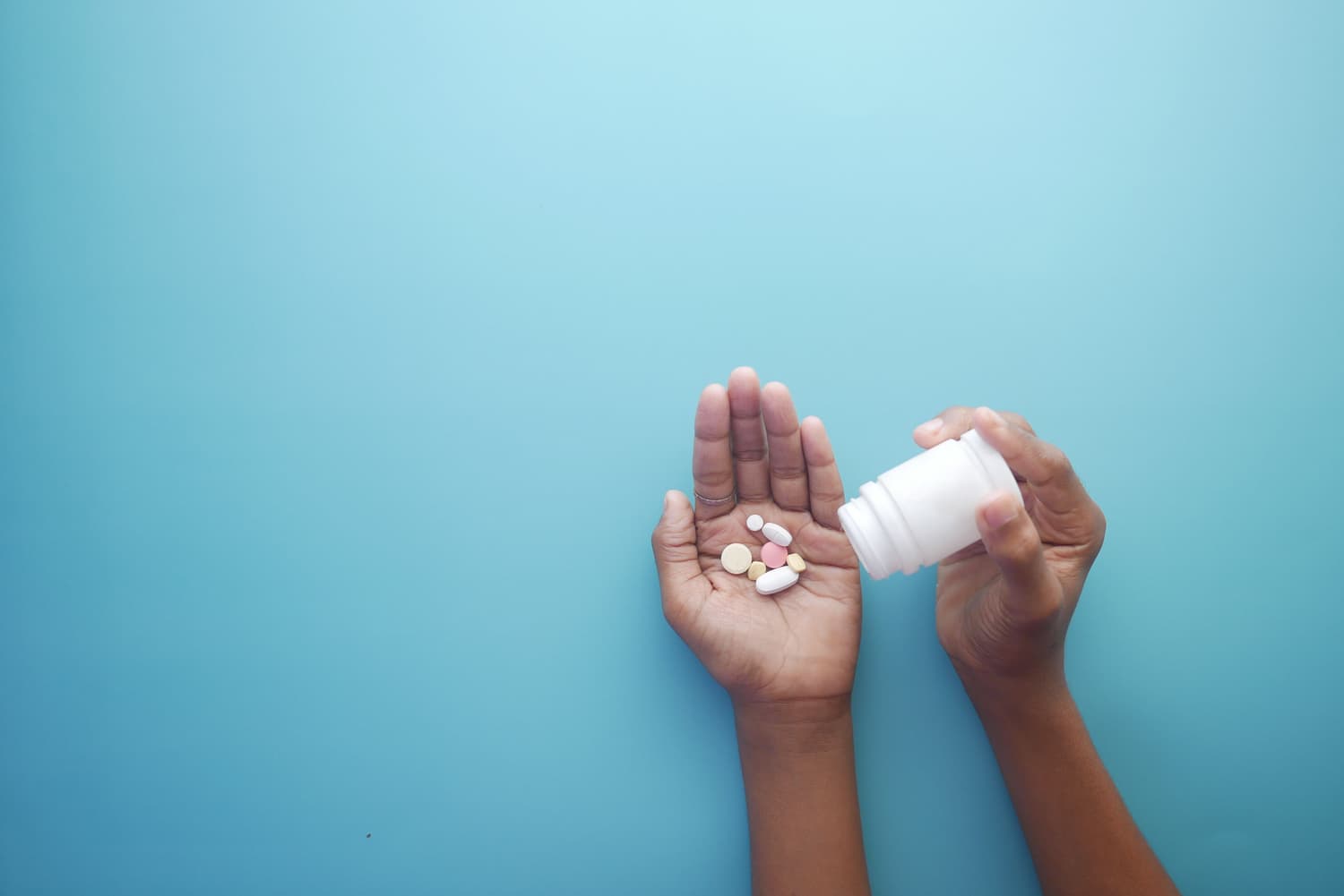 Unsure about stimulant alternatives? Discover how non-stimulant ADHD medications build steady focus over time without the crash. Compare the 6 most common options—including Strattera, Qelbree, and Intuniv—to find the right fit for your daily needs.