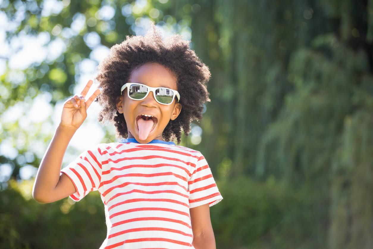 We want you and your family to get the most out of your summer activities. Whether heading to the beach, hiking, or tackling yard work, these simple safety tips can help you stay healthy and safe in high temperatures.