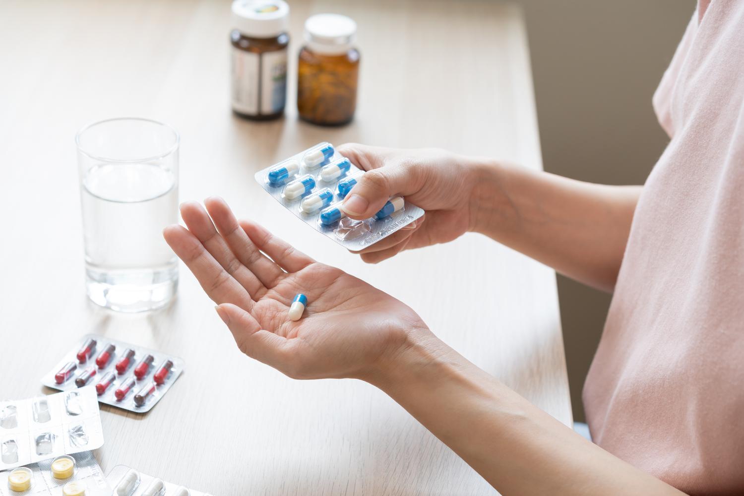 Not sure how to choose the right medication option for your anxiety or depression symptoms? Read on to learn about how each type of antidepressant may fit your symptoms, lifestyle and budget.