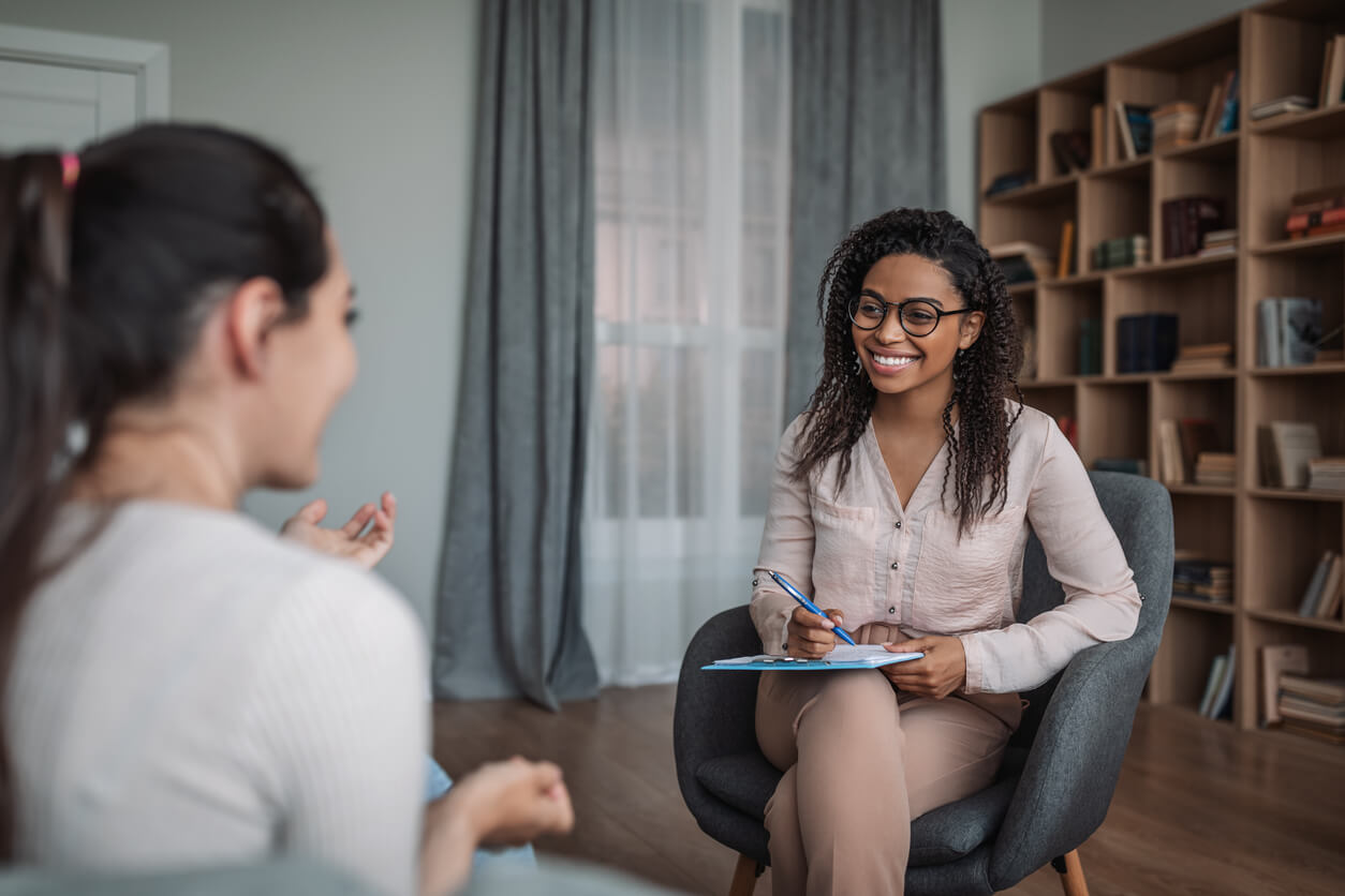 Learning the difference between a counselor and a therapist can help you make a more informed decision about the type of mental health care that’s best for you.