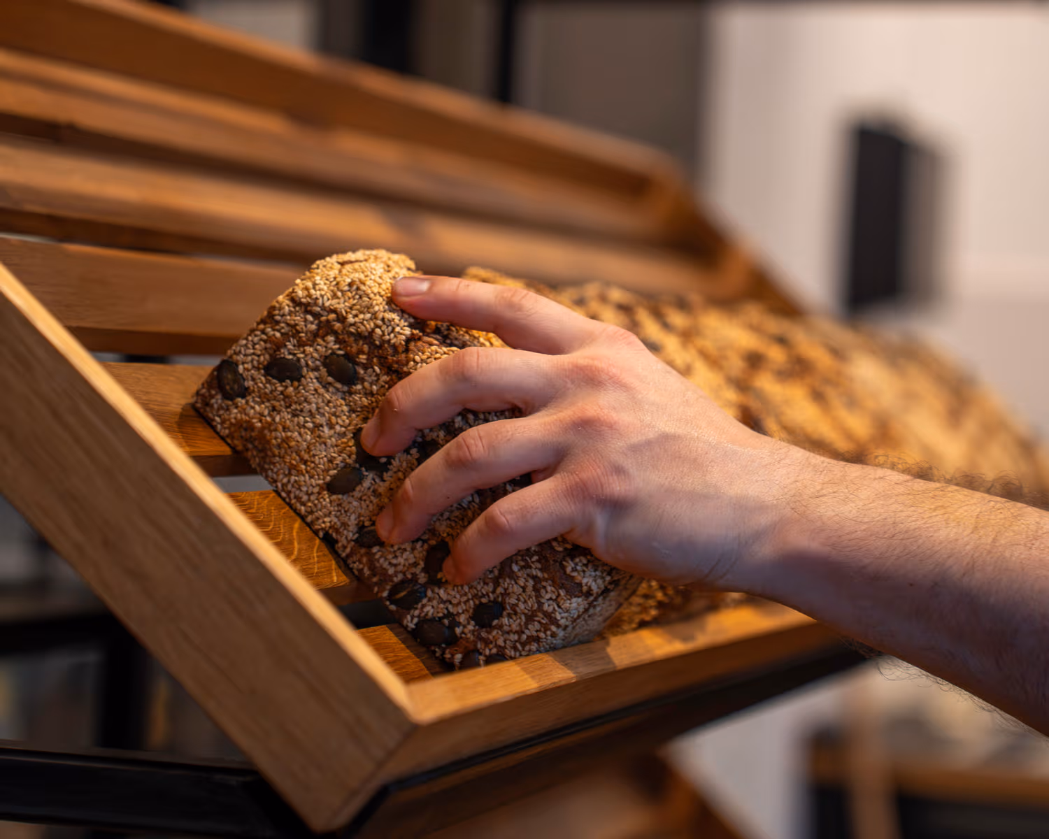 Discover the best bread for diabetics, including low-glycemic options, what to look for, and tips to enjoy bread without spiking blood sugar.