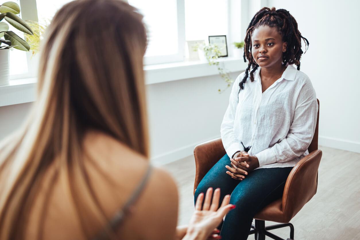 Learning the difference between therapists and psychologists can help you make a more informed decision about who you should see for mental health and why.